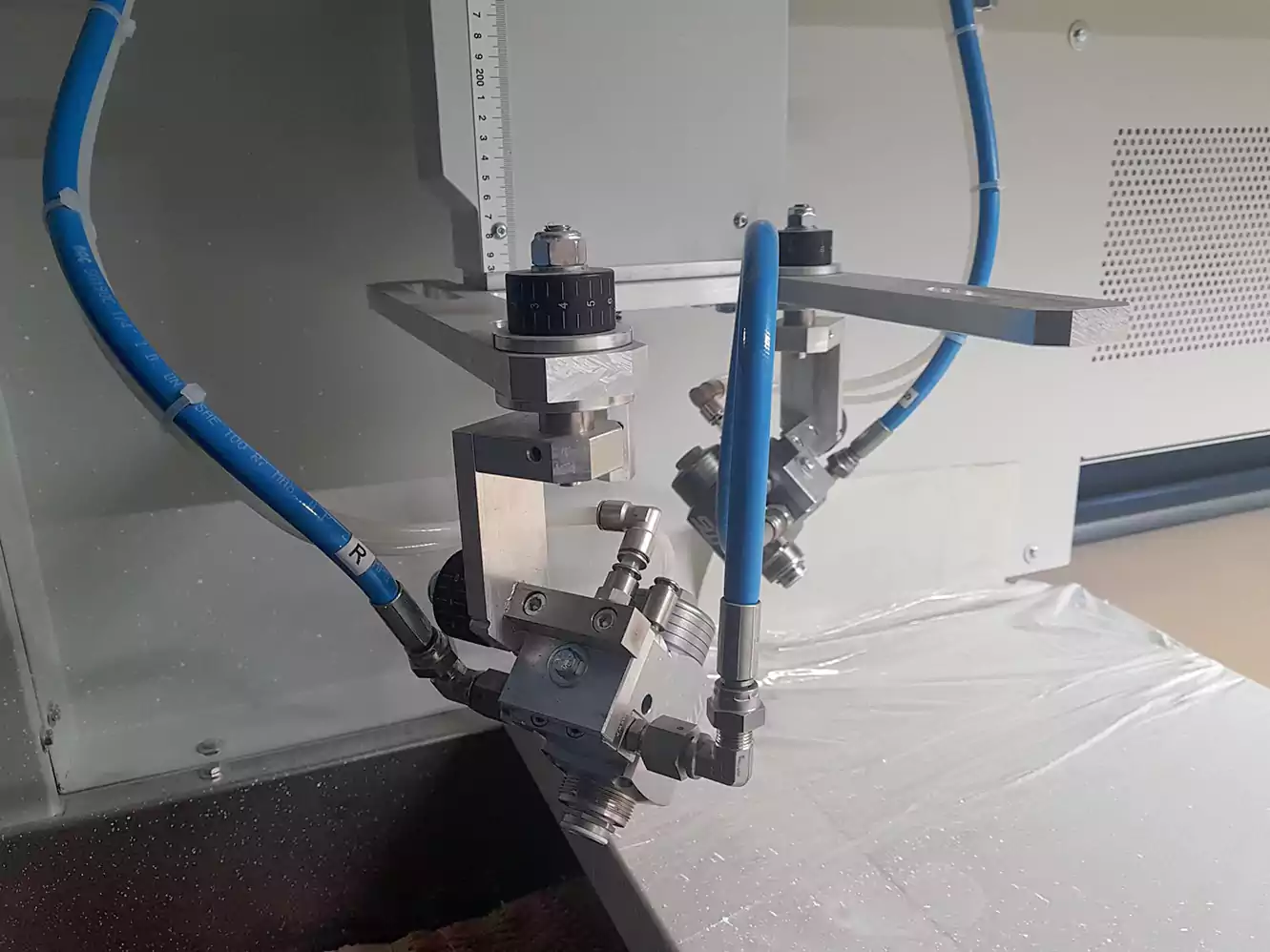 Robot de vopsire prin pulverizare fronturi MDF - Giardina Group - Dualtech 420